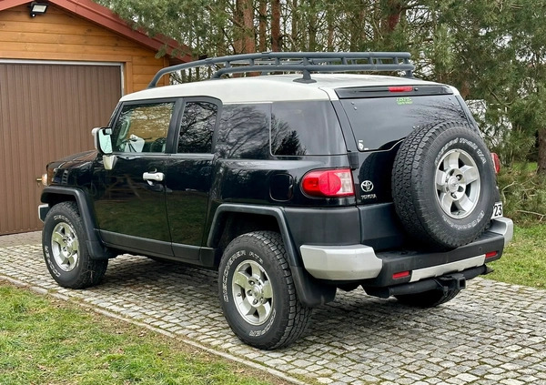 Toyota FJ cena 83000 przebieg: 223000, rok produkcji 2008 z Brok małe 781